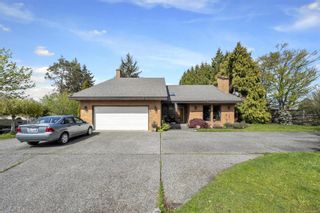 Photo 1: 2350 Styan Rd in Central Saanich: CS Tanner House for sale : MLS®# 901447