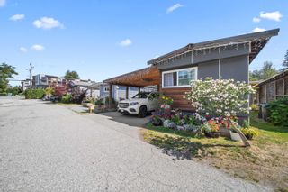 Photo 3: 4 39768 GOVERNMENT Road in Squamish: Northyards Manufactured Home for sale in "Three Rivers" : MLS®# R2843271