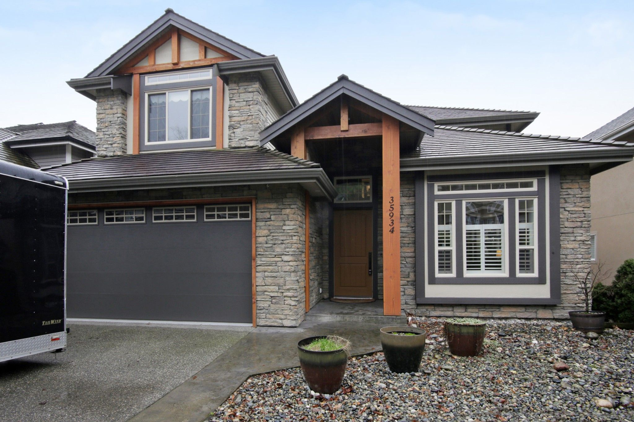 Main Photo: 35934 REGAL Parkway in Abbotsford: Abbotsford East House for sale : MLS®# R2235544