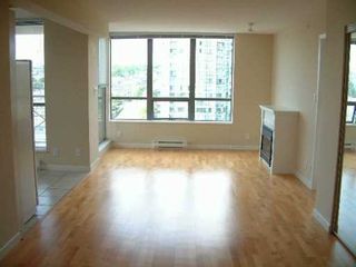 Photo 3: 1803 850 ROYAL AV in New Westminster: Downtown NW Condo for sale in "THE ROYALTON" : MLS®# V595937