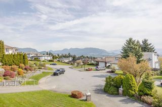 Photo 22: 654 MONTE Place in Coquitlam: Coquitlam East House for sale in "RIVER HEIGHTS" : MLS®# R2775418