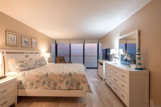 Photo 14: PACIFIC BEACH Condo for sale : 2 bedrooms : 4767 Ocean Blvd #1012 in San Diego