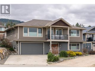 Photo 1: 2050 1 Avenue SE in Salmon Arm: House for sale : MLS®# 10310290