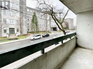 Photo 14: 51 CAMBRIDGE STREET E UNIT#105 in Ottawa: House for rent : MLS®# 1387088