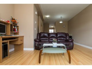 Photo 6: 2 13899 LAUREL Drive in Surrey: Whalley Townhouse for sale (North Surrey)  : MLS®# R2186073