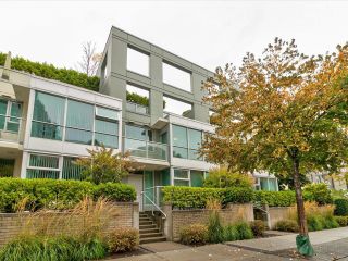 Photo 1: 169 MILROSS Avenue in Vancouver: Downtown VE Townhouse for sale in "Creekside at Citygate" (Vancouver East)  : MLS®# R2622901