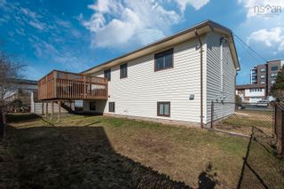 Photo 3: 84 Shrewsbury Road in Dartmouth: 16-Colby Area Residential for sale (Halifax-Dartmouth)  : MLS®# 202206736