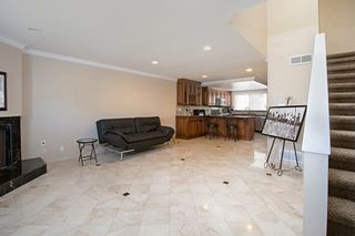 Photo 2: PACIFIC BEACH Townhouse for sale : 2 bedrooms : 4092 Riviera Drive #3 in San Diego
