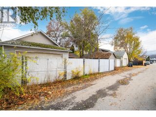 Photo 40: 746 Fuller Avenue in Kelowna: House for sale : MLS®# 10310051