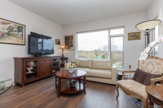 Photo 3: 205 3811 Rowland Ave in Saanich: SW Glanford Condo for sale (Saanich West)  : MLS®# 780663
