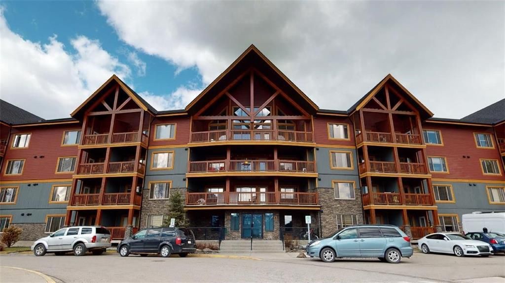 Main Photo: 122 300 Palliser Lane: Canmore Row/Townhouse for sale : MLS®# C4294127