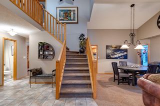 Photo 2: 128 Hampshire Close NW in Calgary: Hamptons Detached for sale : MLS®# A2051459