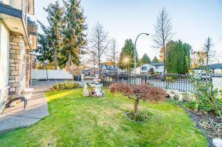 Photo 5: 9478 132A Street in Surrey: Queen Mary Park Surrey House for sale in "QUEEN MARY PARK" : MLS®# R2745858