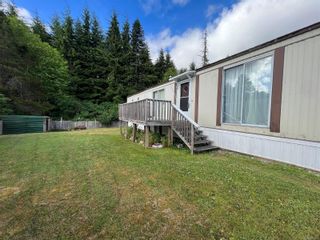 Photo 3: 67 7100 Highview Rd in Port Hardy: NI Port Hardy Manufactured Home for sale (North Island)  : MLS®# 936133