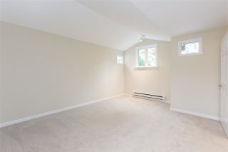 Photo 12: 1570 BOWSER Avenue in North Vancouver: Norgate Townhouse for sale in "Illahee" : MLS®# R2363126