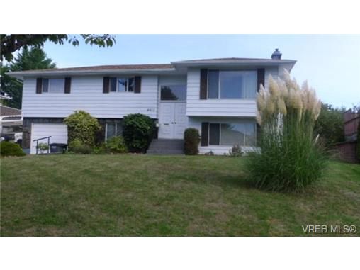 Main Photo: 4411 TORRINGTON Rd in VICTORIA: SE Gordon Head House for sale (Saanich East)  : MLS®# 684220