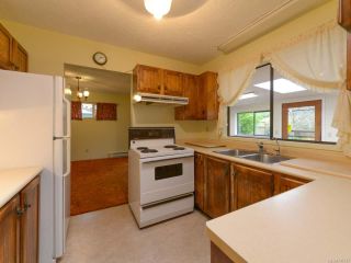 Photo 4: 353 Pritchard Rd in COMOX: CV Comox (Town of) House for sale (Comox Valley)  : MLS®# 747217