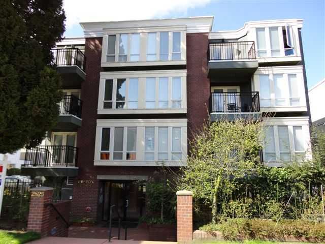 Main Photo: # 202 2825 ALDER ST in Vancouver: Fairview VW Condo for sale in "BRETON MEWS" (Vancouver West)  : MLS®# V890236