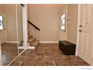 Photo 4: 5325 DEVINE Drive in Regina: Lakeridge Addition Single Family Dwelling for sale (Regina Area 01)  : MLS®# 598205