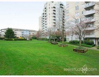 Photo 9: 804 3455 ASCOT Place in Vancouver: Collingwood VE Condo for sale in "QUEEN'S COURT" (Vancouver East)  : MLS®# V760161