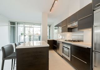 Photo 8: 203 1252 HORNBY Street in Vancouver: Downtown VW Condo for sale in "PURE" (Vancouver West)  : MLS®# R2134609
