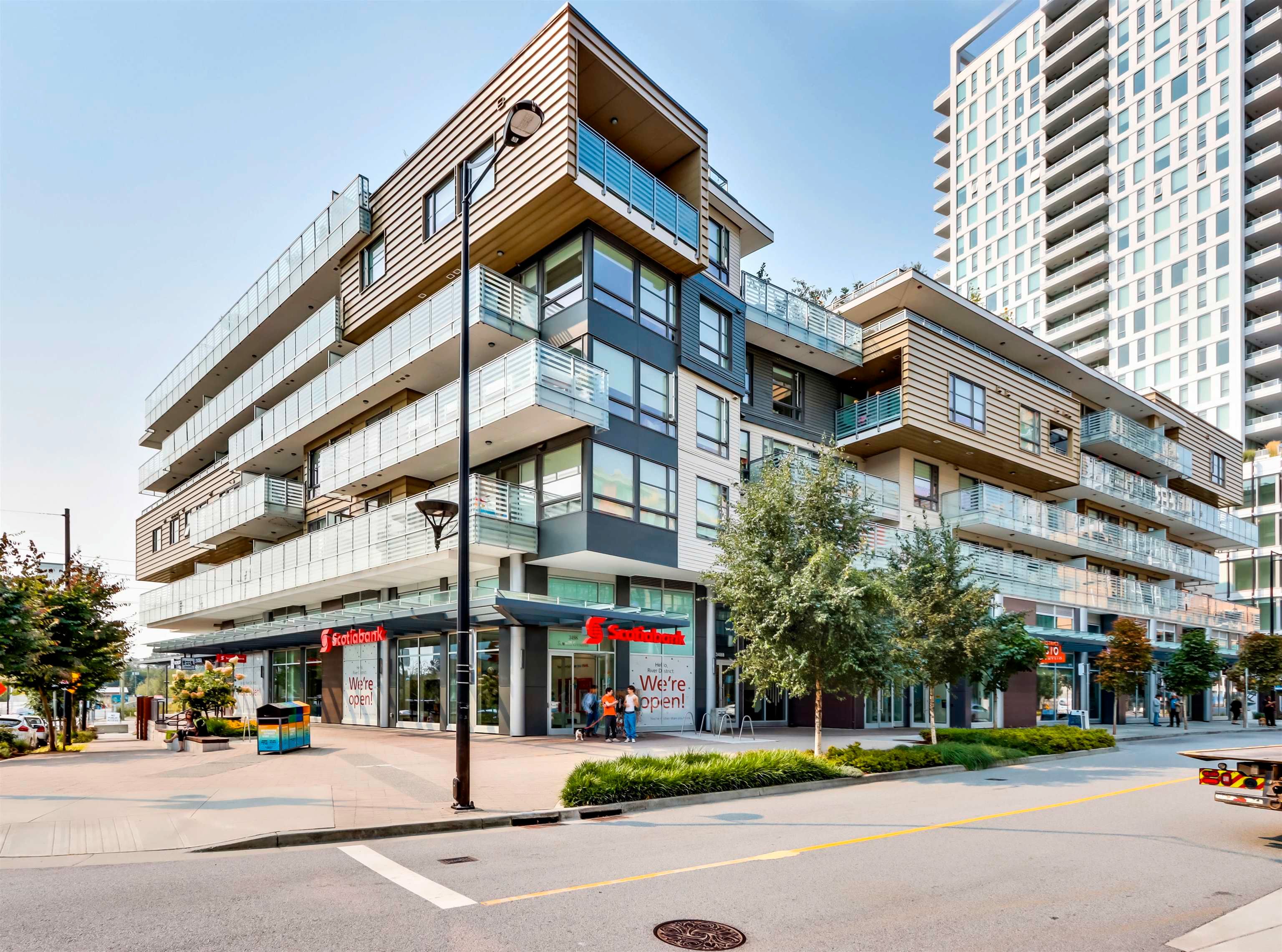 Main Photo: 706 3488 SAWMILL Crescent in Vancouver: South Marine Condo for sale in "THREE TOWN CENTRE" (Vancouver East)  : MLS®# R2811924