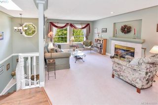 Photo 5: 6659 Wallace Dr in BRENTWOOD BAY: CS Brentwood Bay House for sale (Central Saanich)  : MLS®# 816501