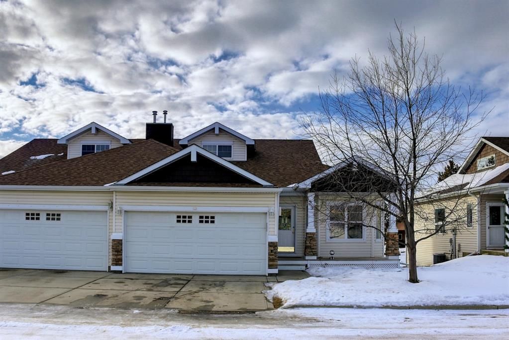 Main Photo: 29 Jenkins Drive: Red Deer Semi Detached for sale : MLS®# A1175588