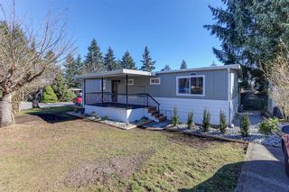 Photo 3: 8 13650 80 Avenue in Surrey: Bear Creek Green Timbers Manufactured Home for sale : MLS®# R2861710