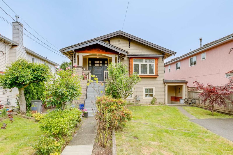 FEATURED LISTING: 4022 PERRY Street Vancouver