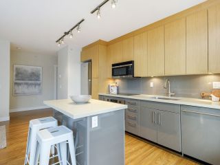 Photo 4: 506 1833 CROWE Street in Vancouver: False Creek Condo for sale in "The Foundry" (Vancouver West)  : MLS®# R2513678