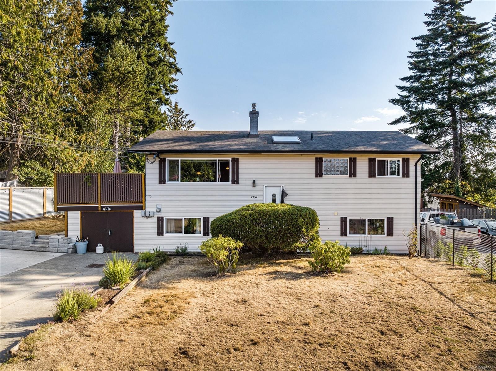 Main Photo: 2151 S French Rd in Sooke: Sk Broomhill House for sale : MLS®# 945861