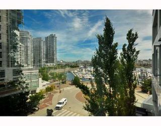 Photo 10: 602 1201 MARINASIDE Crescent in Vancouver: False Creek North Condo for sale in "THE PENINSULA" (Vancouver West)  : MLS®# V777928