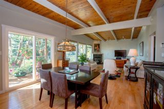 Photo 2: 548 ABBS Road in Gibsons: Gibsons & Area House for sale (Sunshine Coast)  : MLS®# R2229522