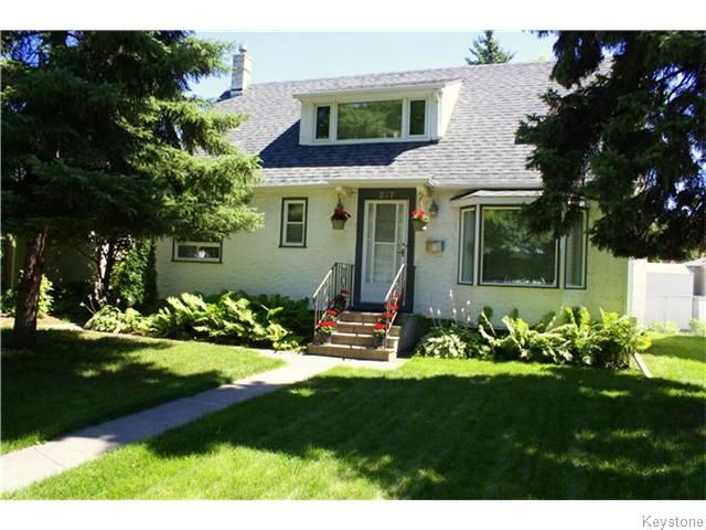 Main Photo: 217 Linwood Street in Winnipeg: Deer Lodge Residential for sale (5E)  : MLS®# 1620593