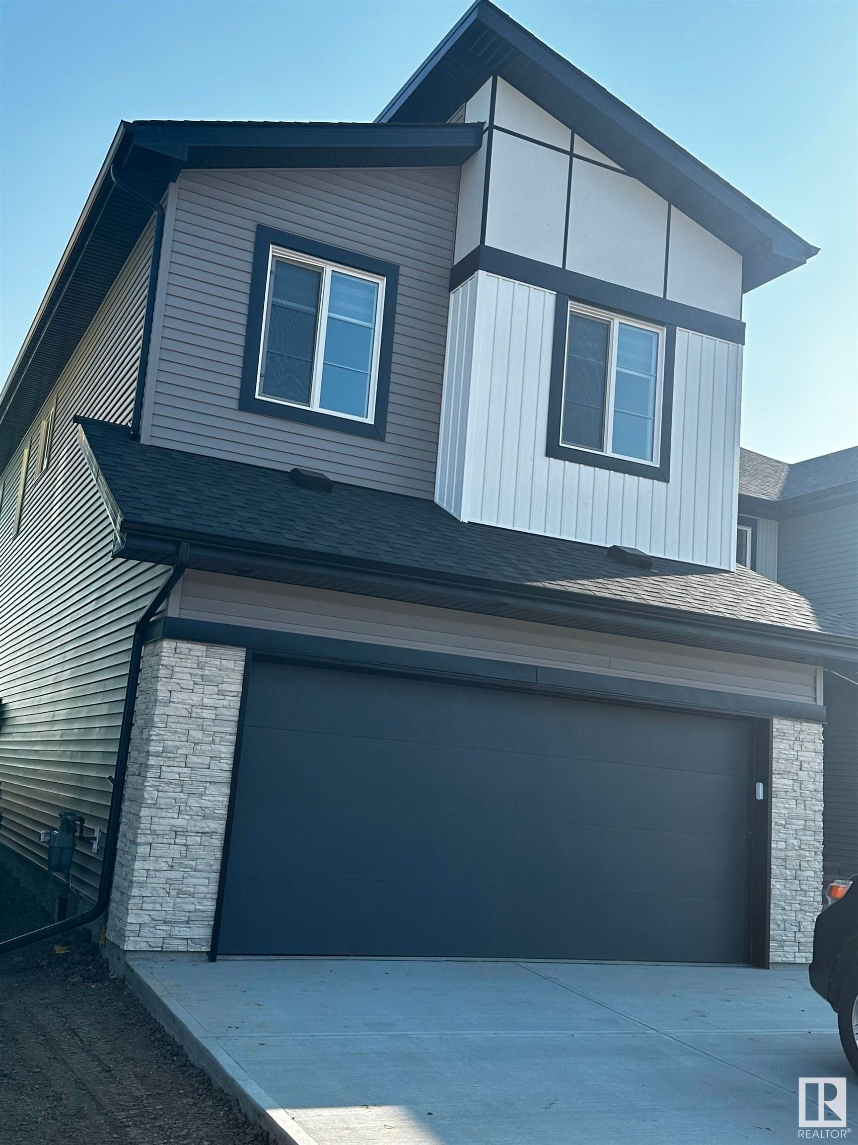 Main Photo: 9461 PEAR Crescent in Edmonton: Zone 53 House for sale : MLS®# E4359070