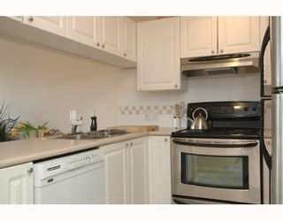 Photo 4: 407 929 W 16TH Ave in Vancouver: Fairview VW Condo for sale (Vancouver West)  : MLS®# V641745