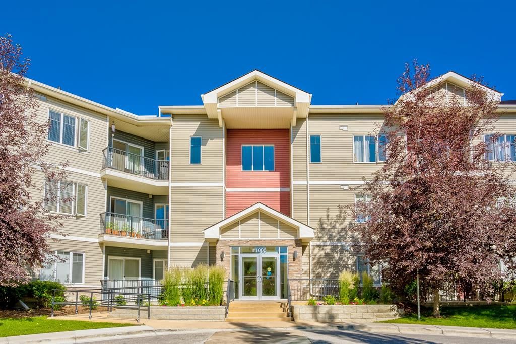 Main Photo: 1227 1540 Sherwood Boulevard NW in Calgary: Sherwood Apartment for sale : MLS®# A1255046