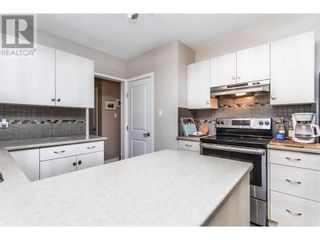 Photo 8: 930-932 Lawson Avenue in Kelowna: House for sale : MLS®# 10313127