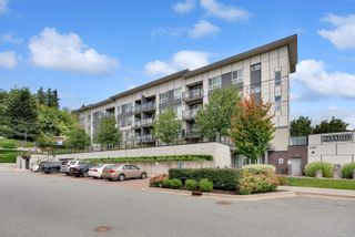 Photo 2: 303 1958 NORTH PARALLEL Road in Abbotsford: Abbotsford East Condo for sale in "Parallel One" : MLS®# R2816243