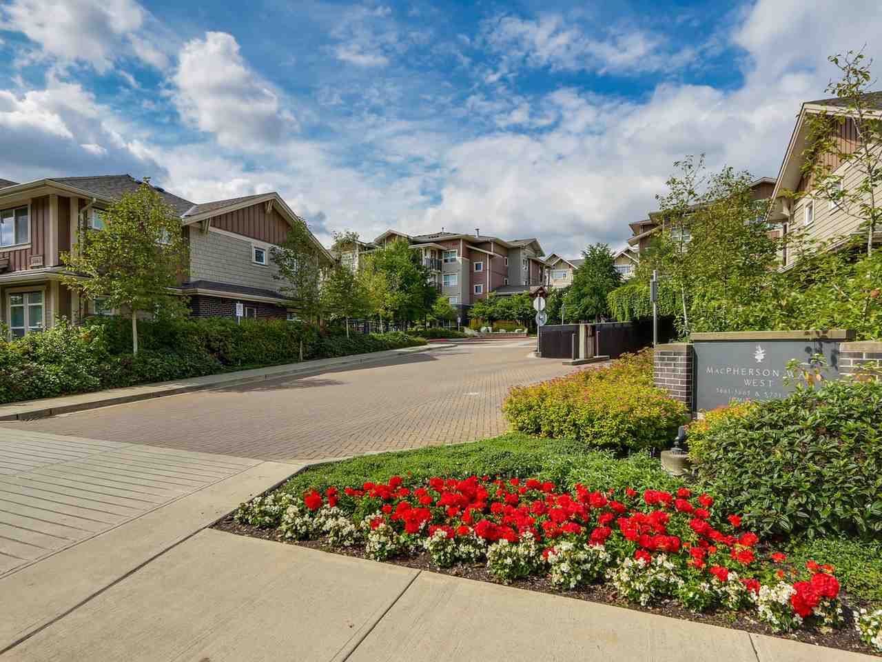 Main Photo: 402 5665 IRMIN Street in Burnaby: Metrotown Condo for sale in "MACOHERSON WEST" (Burnaby South)  : MLS®# R2089049