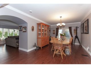 Photo 6: 6188 180 Street in Surrey: Cloverdale BC House for sale (Cloverdale)  : MLS®# R2329204