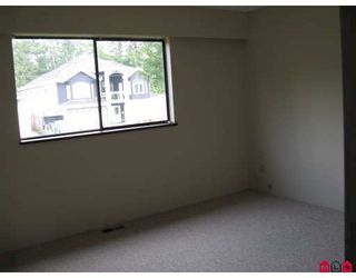 Photo 8: 9887 138TH Street in Surrey: Whalley Duplex for sale (North Surrey)  : MLS®# F2901048