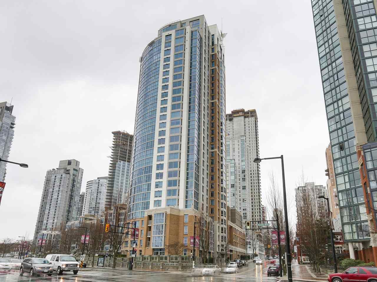 Main Photo: 805 388 DRAKE Street in Vancouver: Yaletown Condo for sale in "GOVERNOR'S TOWER" (Vancouver West)  : MLS®# R2148201