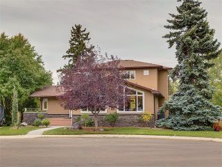 Main Photo: 20 CUTHBERT Place NW in Calgary: Collingwood House for sale : MLS®# C4082769