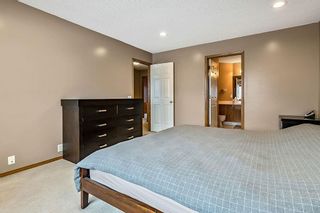 Photo 18: 35 Somerglen Cove SW in Calgary: Somerset Detached for sale : MLS®# A2023852