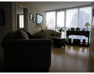 Photo 4: 1907 1199 SEYMOUR Street in Vancouver: Downtown VW Condo for sale in "BRAVA" (Vancouver West)  : MLS®# V742072