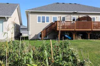 Photo 27: 66 Parkhill Crescent in Steinbach: R16 Residential for sale : MLS®# 202123695