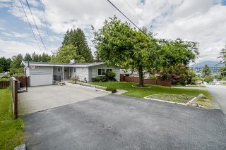 Photo 2: 11429 139A Street in Surrey: Bolivar Heights House for sale (North Surrey)  : MLS®# R2699209