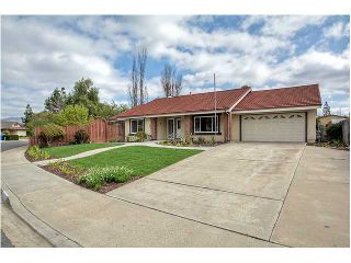 Photo 3: POWAY House for sale : 4 bedrooms : 13271 Wanesta Drive